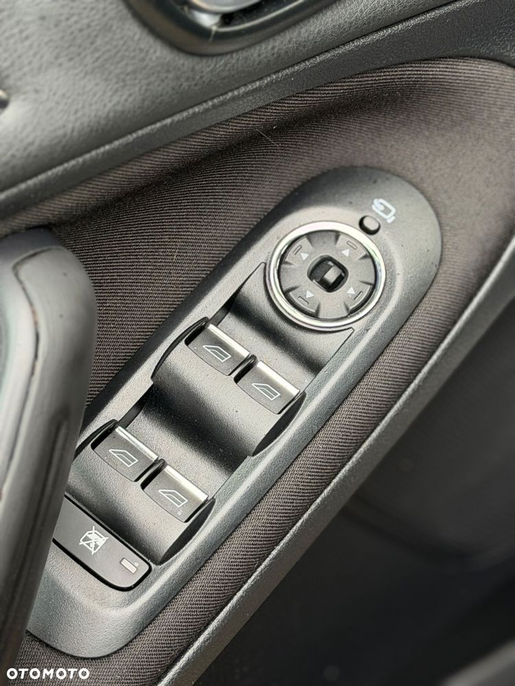Ford S-Max 2.0 TDCi DPF Titanium X - 18