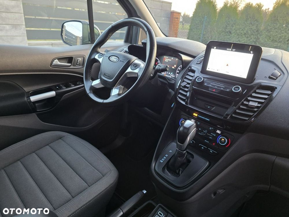 Ford Tourneo Connect Grand - 19