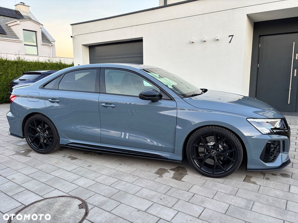 Audi RS3 Limousine - 2