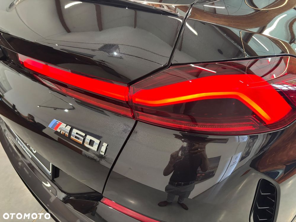 BMW X6 M60i mHEV sport - 29