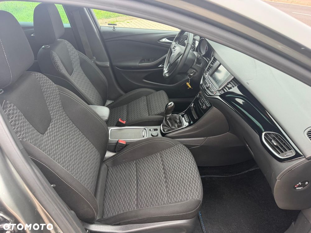 Opel Astra 1.4 Turbo Dynamic - 29