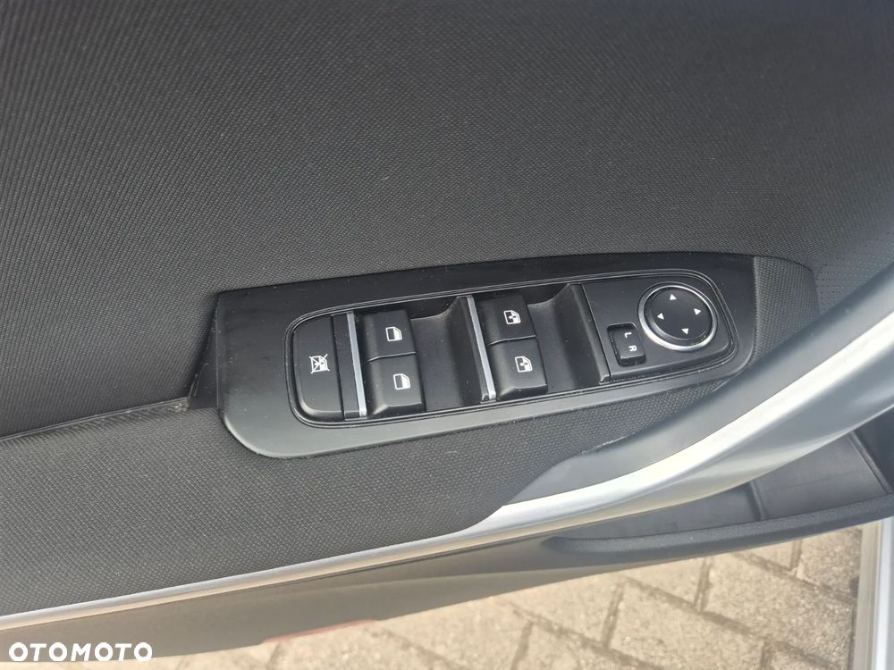 Kia Ceed 1.5 T-GDI MHEV L DCT - 23