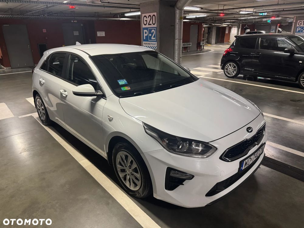 Kia Ceed 1.6 CRDi SCR M - 2