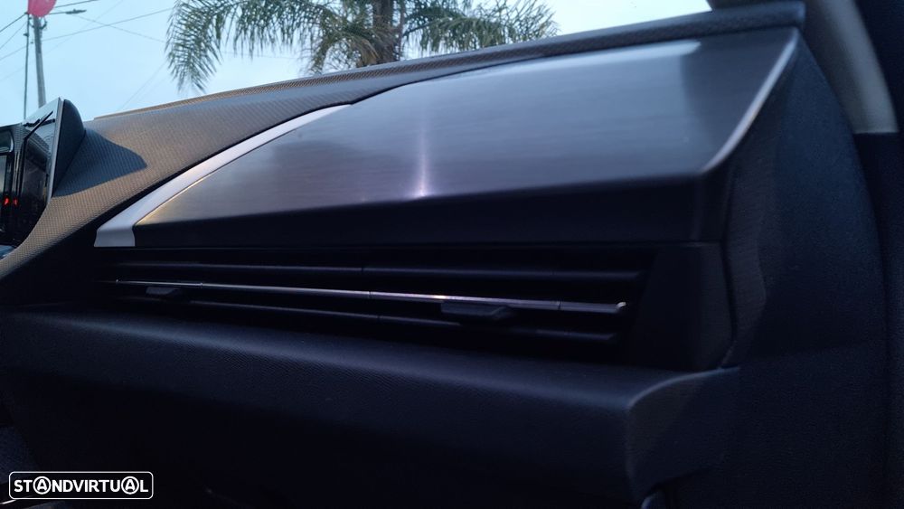 Opel Astra 1.6 T PHEV Elegance - 26