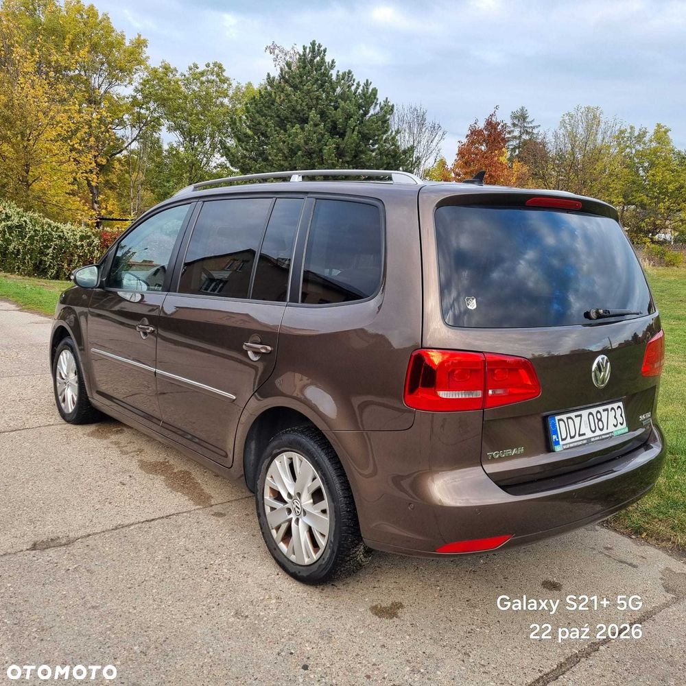Volkswagen Touran 2011 photo 3