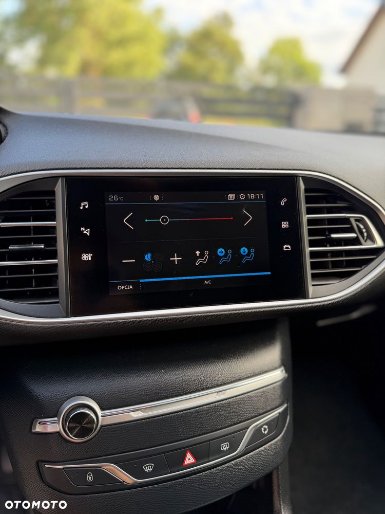 Peugeot 308 1.2 PureTech Access S&S - 17