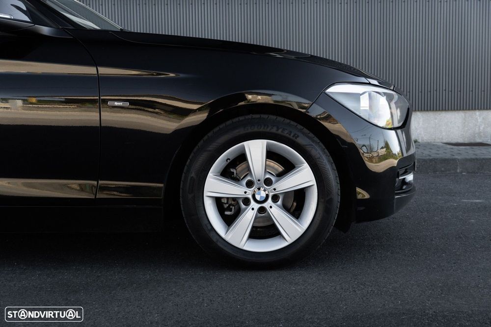 BMW 116 d EDynamics Line Sport - 37