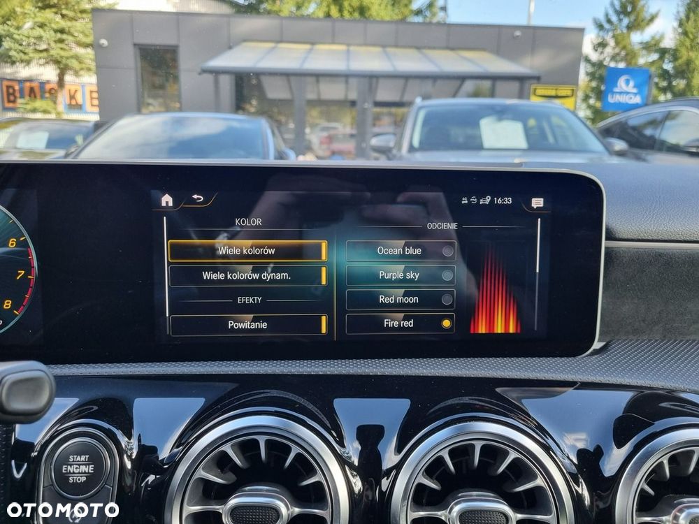 Mercedes-Benz Klasa A 220 4-Matic AMG Line 7G-DCT - 25