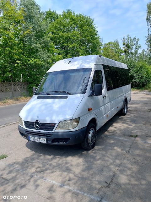 Mercedes-Benz Sprinter - 2
