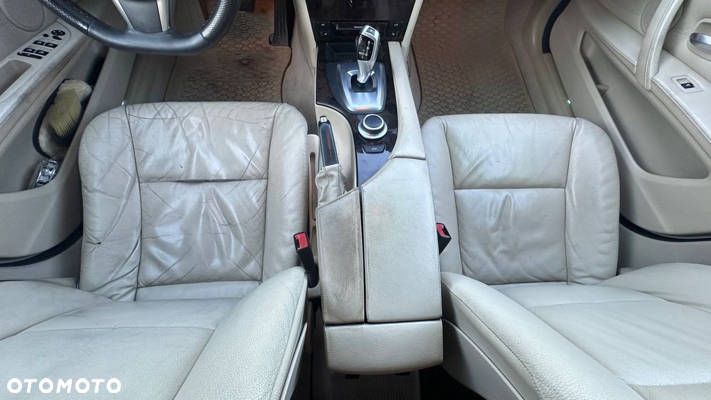 BMW Seria 5 - 16