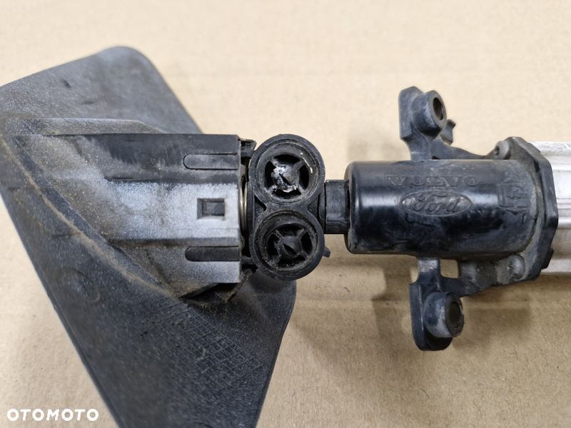 VOLVO S60 2 II SPRYSKIWACZ LAMPY REFLEKTORA LEWY PRZÓD PRZEDNI 3308457 - 6