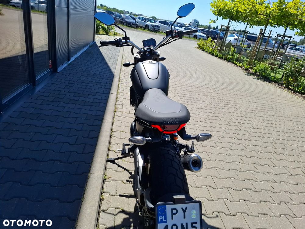 Ducati Scrambler - 11