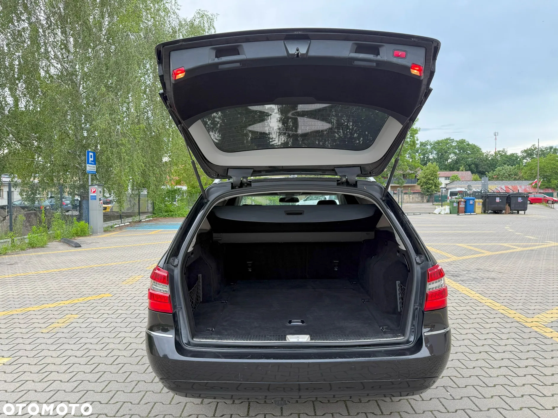 Mercedes-Benz Klasa E 220 T CDI DPF BlueEFFICIENCY Automatik Avantgarde - 22