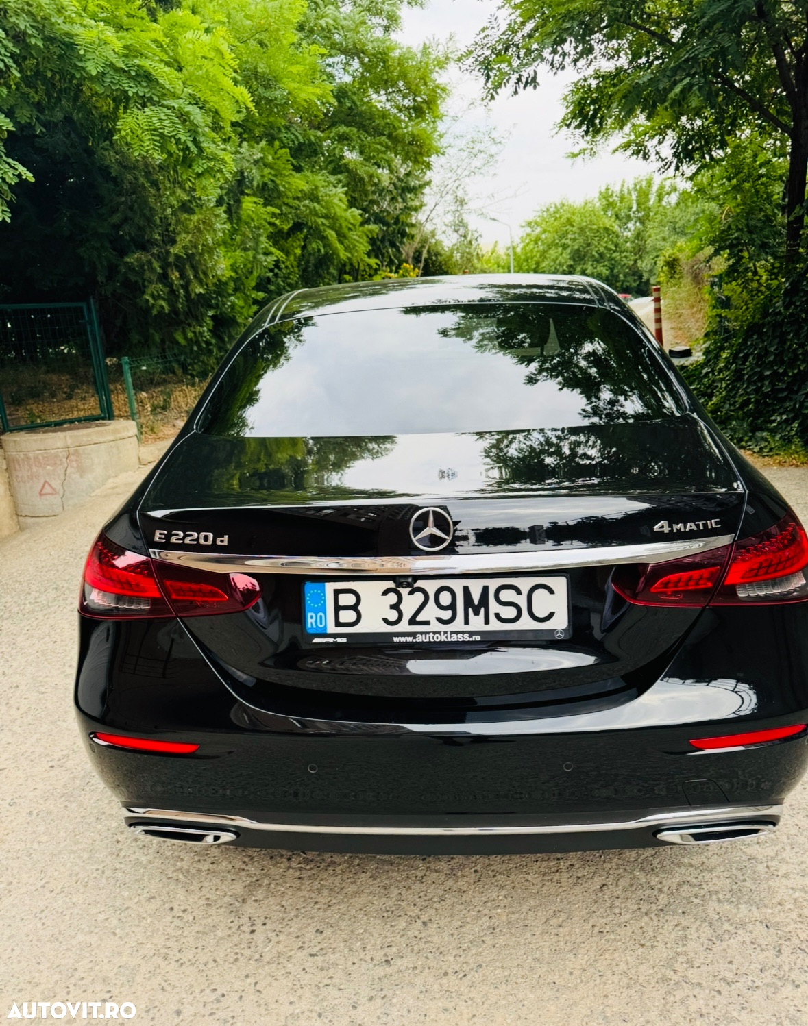 Mercedes-Benz E 220 d 4MATIC Aut. - 2