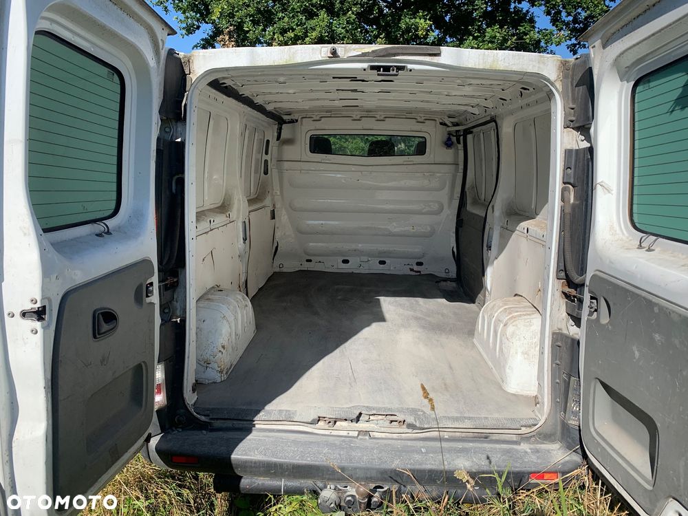 Opel Vivaro - 8