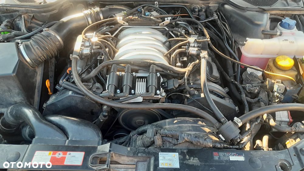 Audi A8 2.8 Quattro Tiptronic - 11