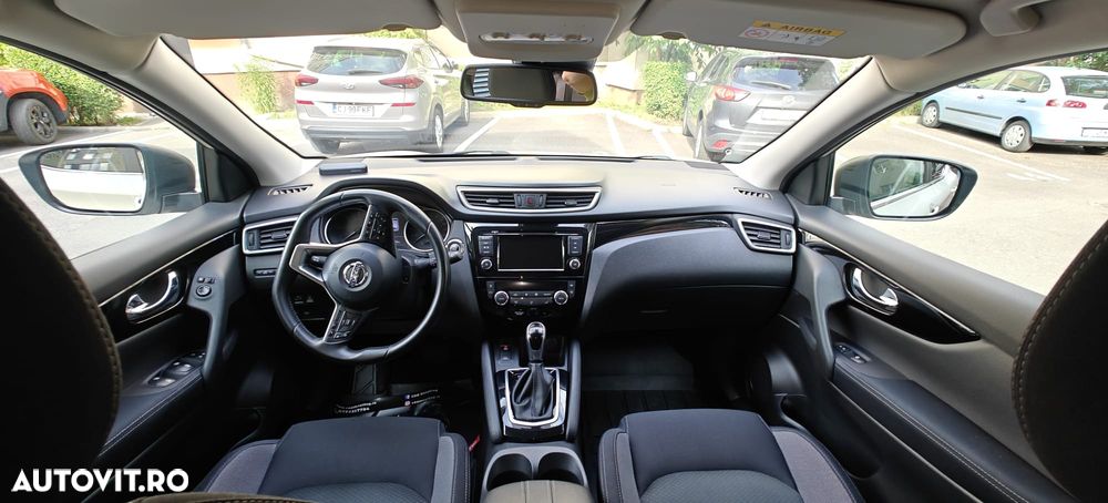 Nissan Qashqai 1.7 dCi Xtronic ALL-MODE 4x4i N-CONNECTA - 9