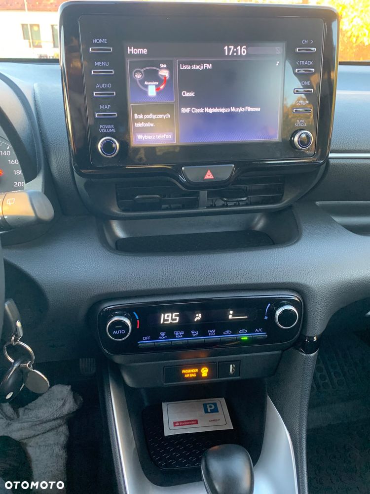 Toyota Yaris - 22