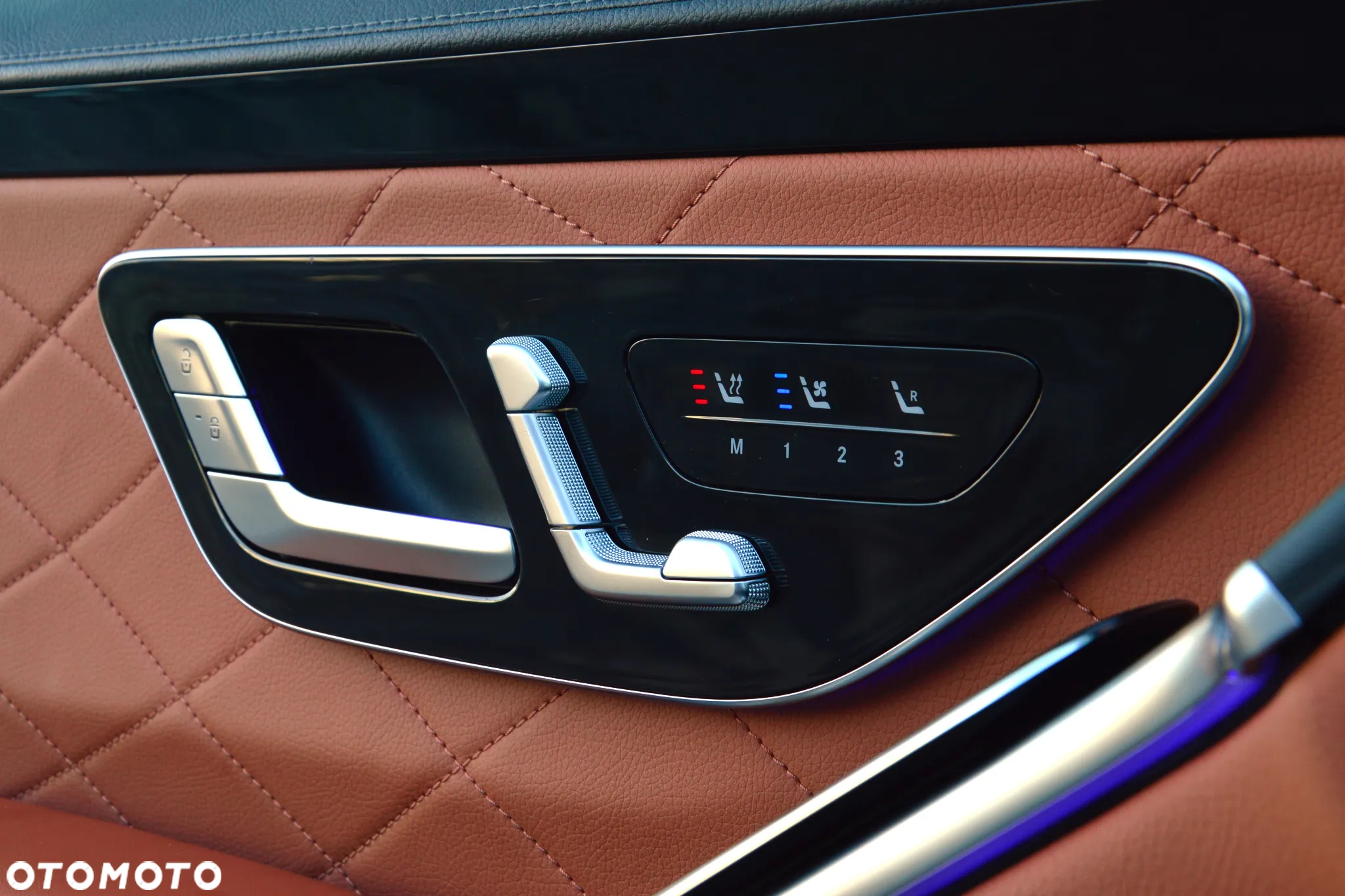 Mercedes-Benz Klasa S 400 d 4-Matic 9G-TRONIC - 26