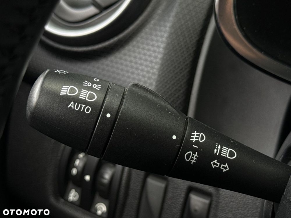 Renault Clio 0.9 Energy TCe Limited - 23