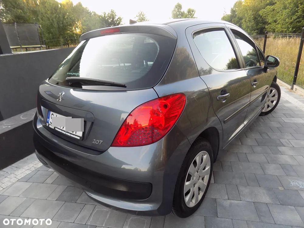 Peugeot 207 1.4 16V Trendy - 3