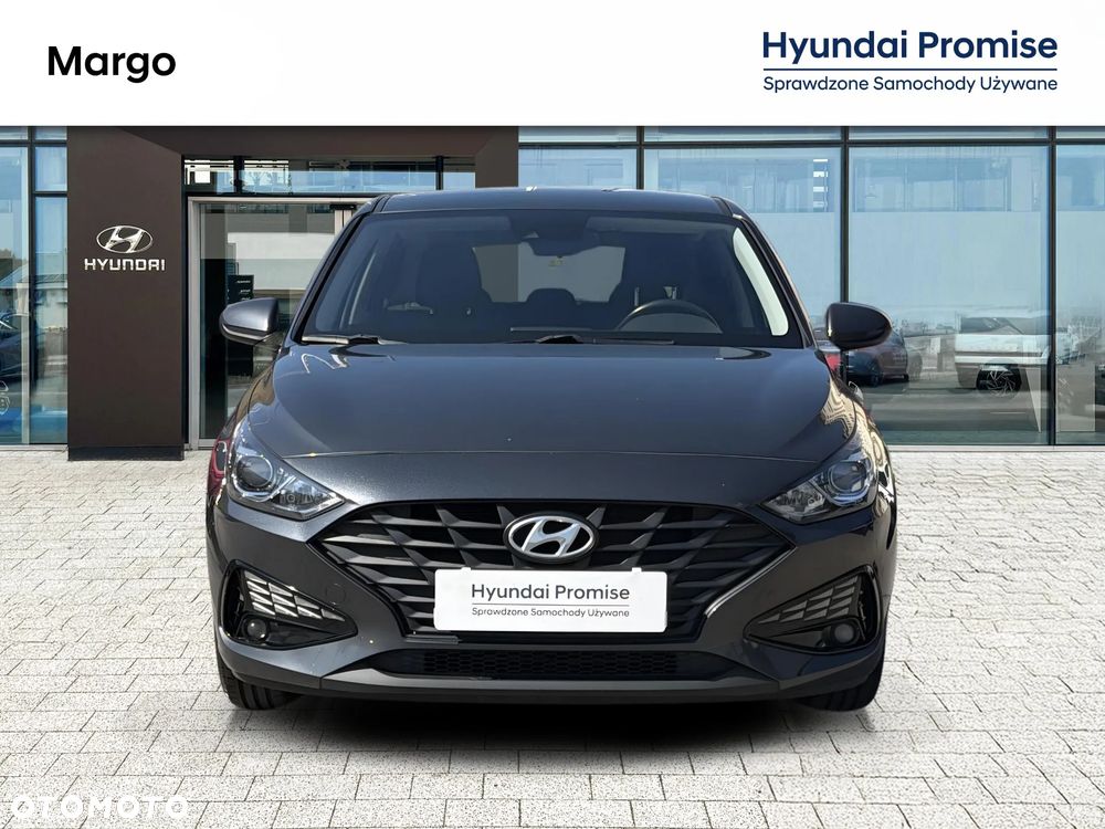 Hyundai i30 1.5 DPI Classic + - 13