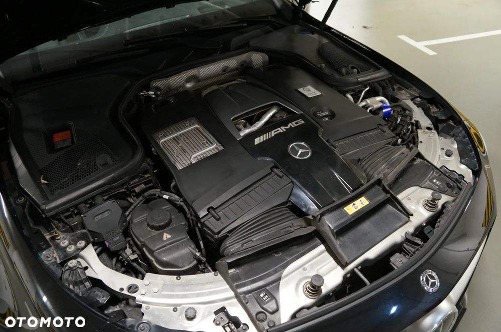 Mercedes-Benz Klasa E AMG 63 S 4Matic+ T AMG Speedshift MCT-9G - 16