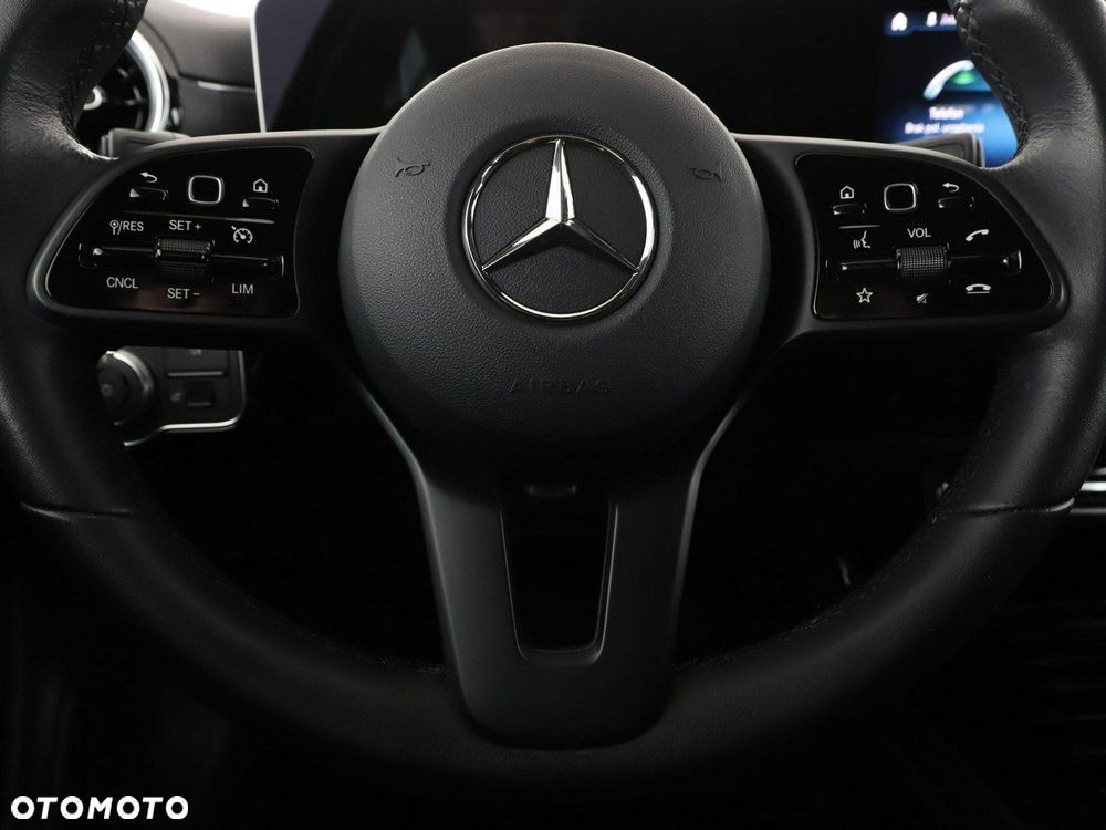 Mercedes-Benz CLA 180 d 7G-DCT - 21