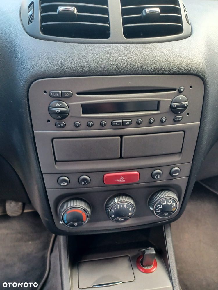 Alfa Romeo 147 1.6 Twin Spark Black Line - 9