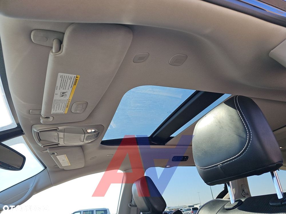 Chrysler Pacifica - 11