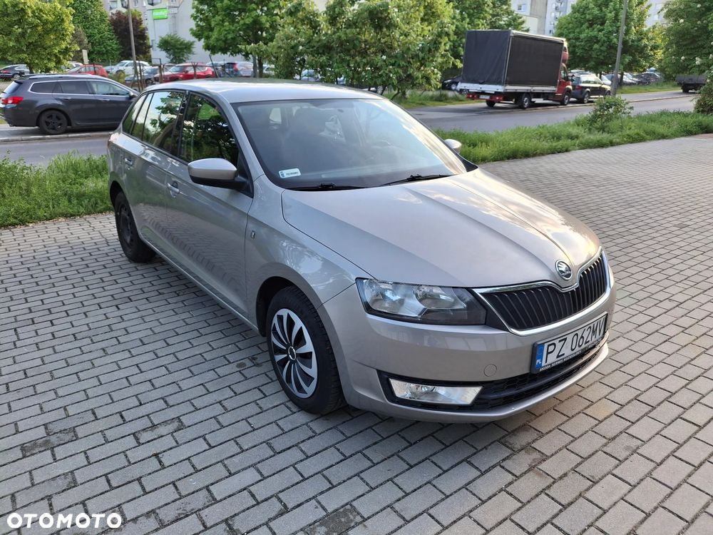 Skoda RAPID 1.2 TSI Ambition - 2