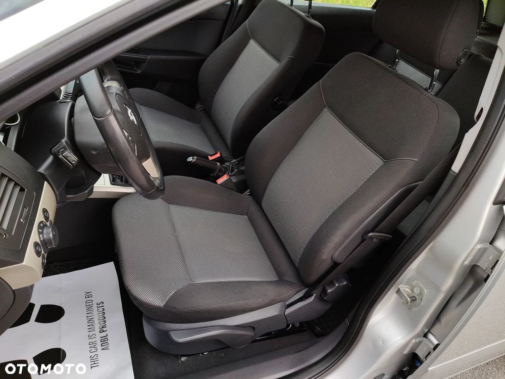 Opel Astra 1.6 Enjoy - 24