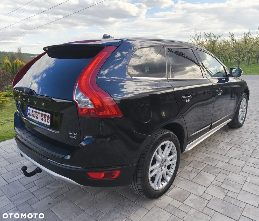 Volvo XC 60 2.4D AWD Summum - 10