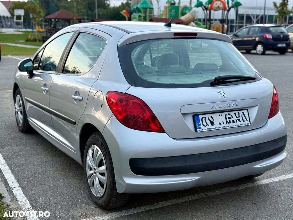 Peugeot 207 2007 photo 3