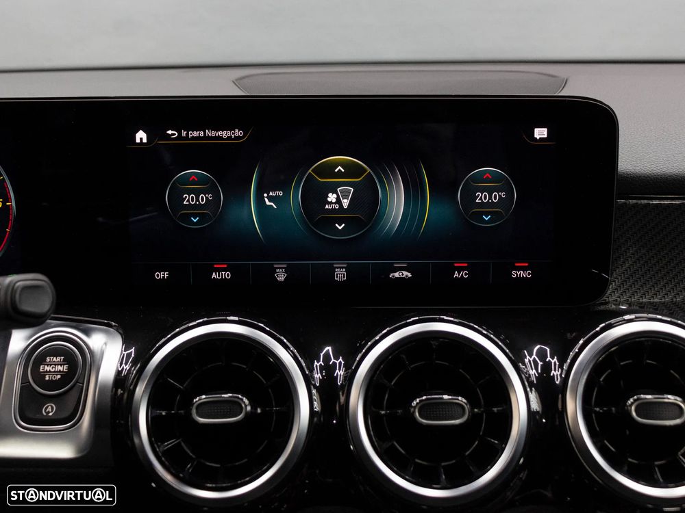 Mercedes-Benz GLB 180 d AMG Line - 32