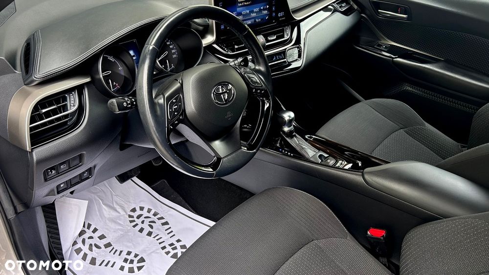 Toyota C-HR Business-Edition - 7