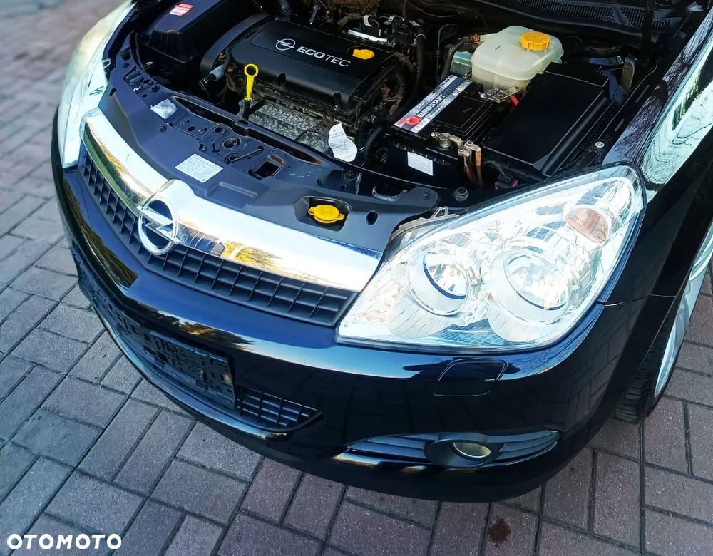 Opel Astra 1.8 Innovation - 19