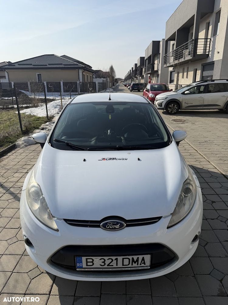 Ford Fiesta 1.6 TDCI Titanium - 8