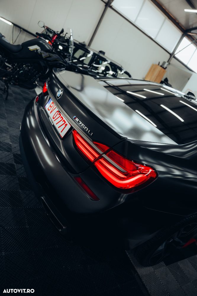 BMW M7 M760Li xDrive - 10