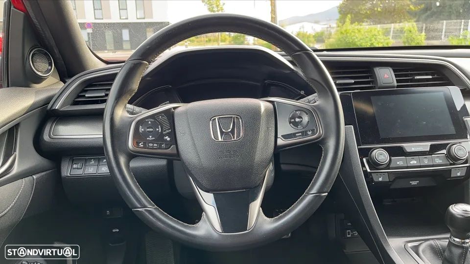 Honda Civic 1.0 i-VTEC Executive - 29