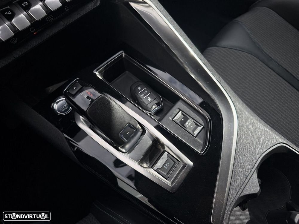 Peugeot 5008 1.2 PureTech Allure Pack EAT8 - 47