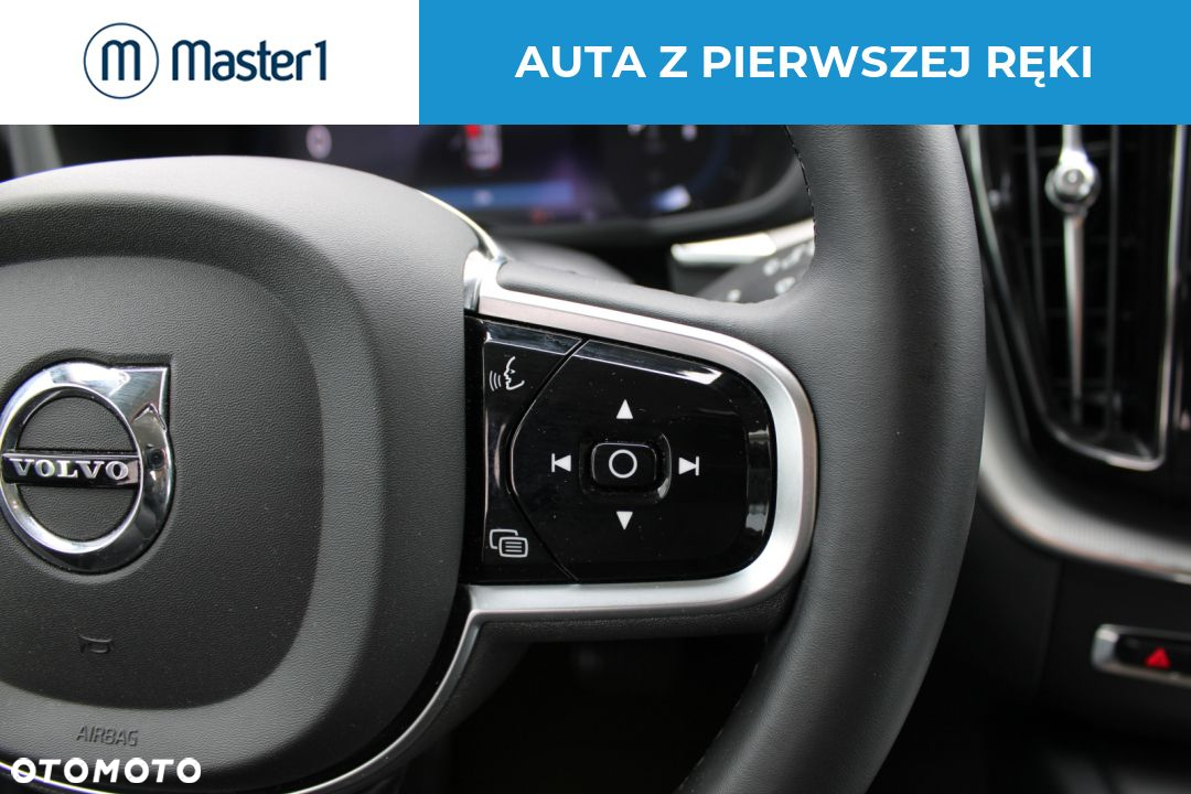 Volvo XC 60 B4 D AWD Plus Bright - 19