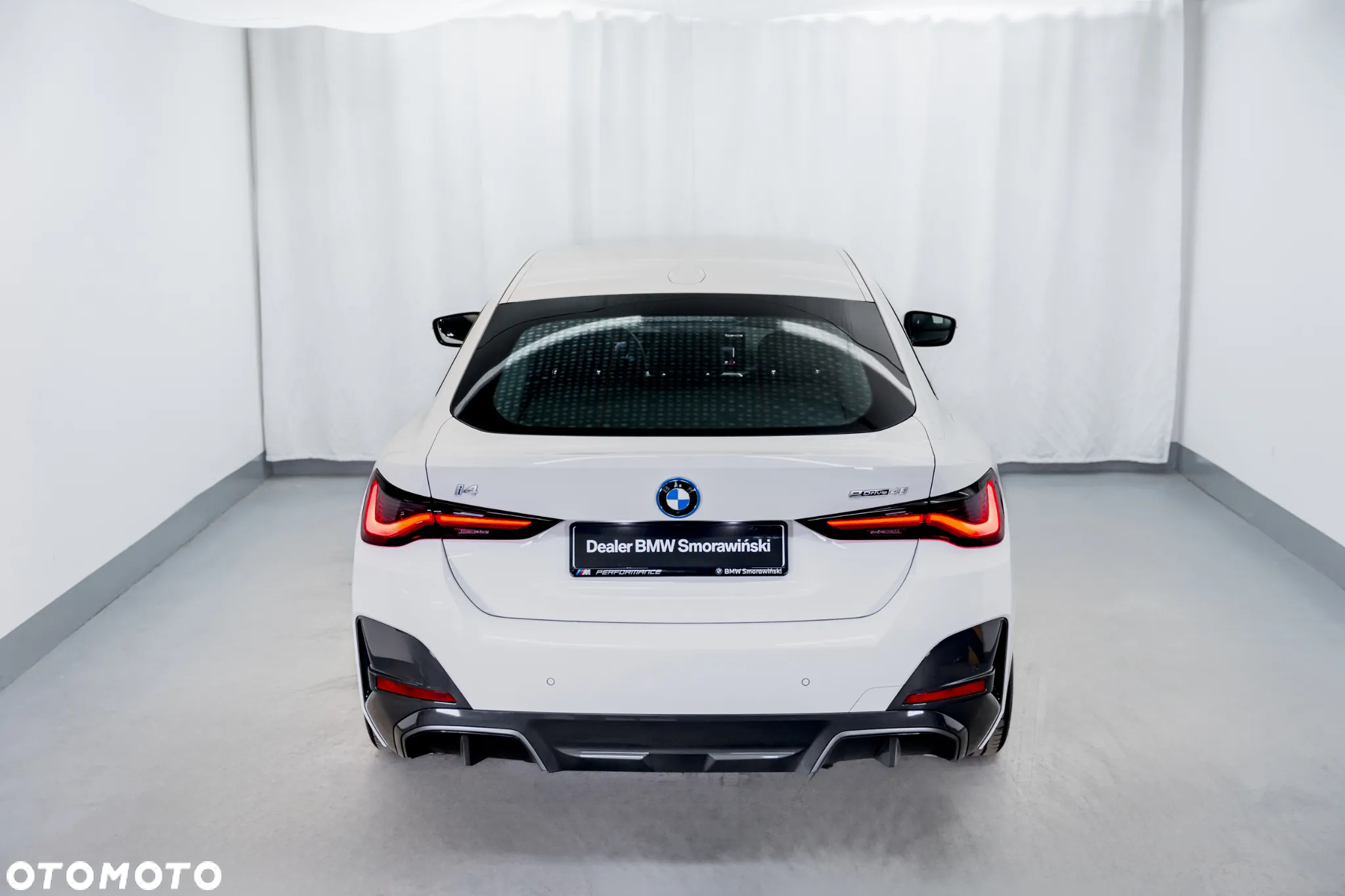 BMW i4 - 19