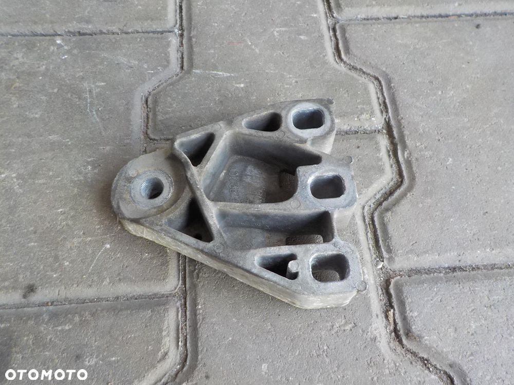 VW T6 2.0 TDI ŁAPA UCHWYT SILNIKA 7E0199207 - 2