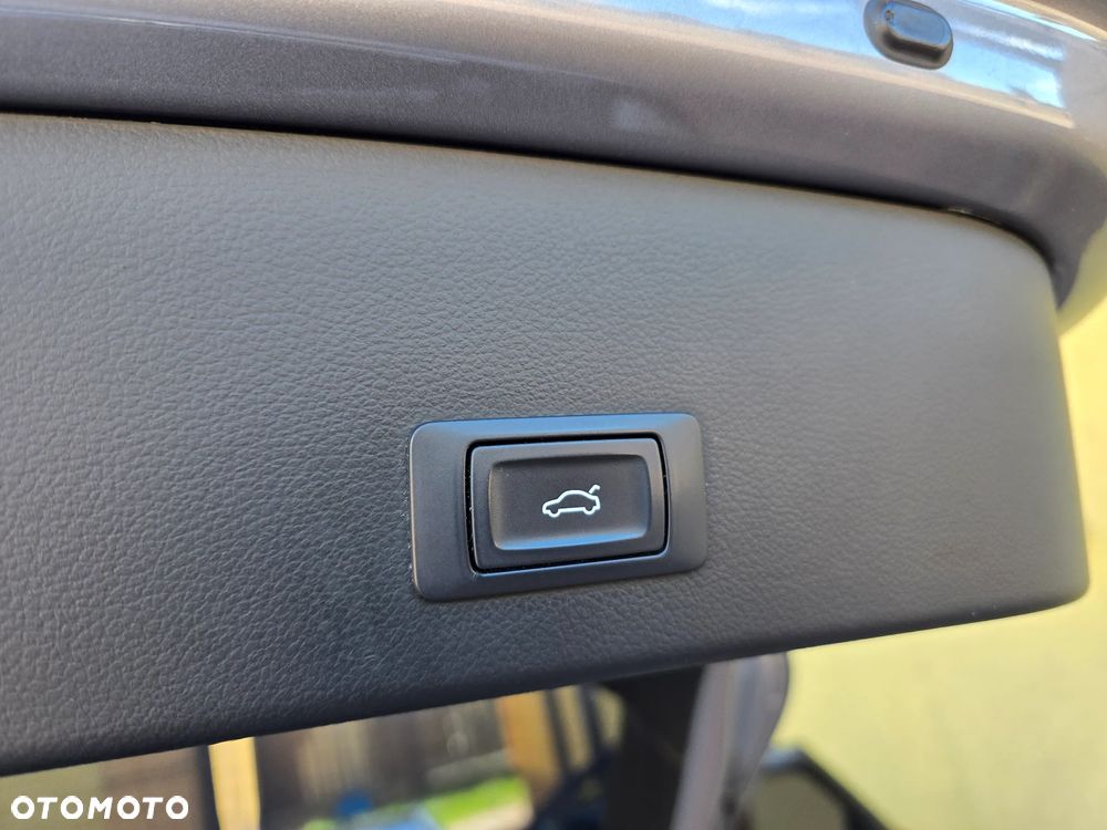 Audi A6 Avant 2.0 TDI ultra S tronic - 36