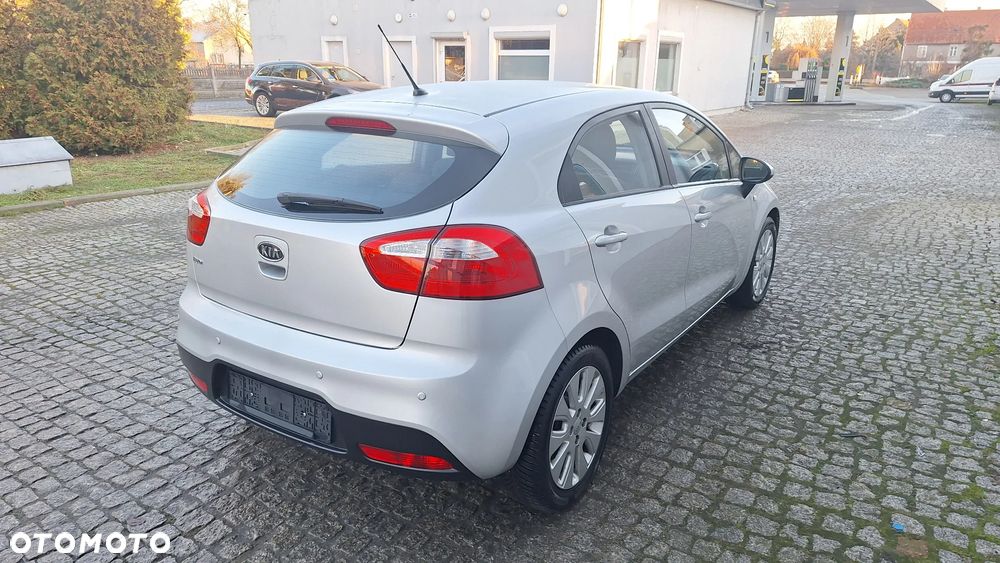 Kia Rio 1.2 Spirit - 4