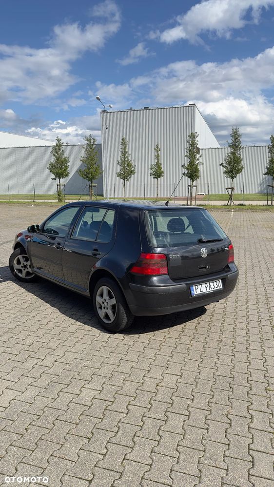Volkswagen Golf - 3