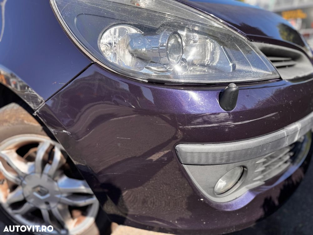 Renault Clio - 14