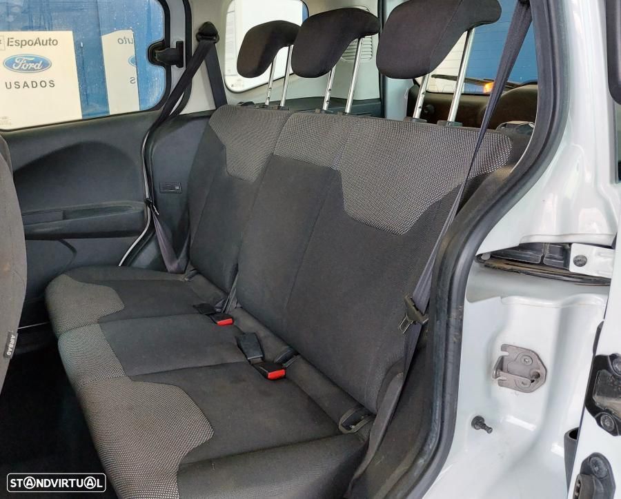 Ford Tourneo Courier 1.5 TDCi Ambiente - 12