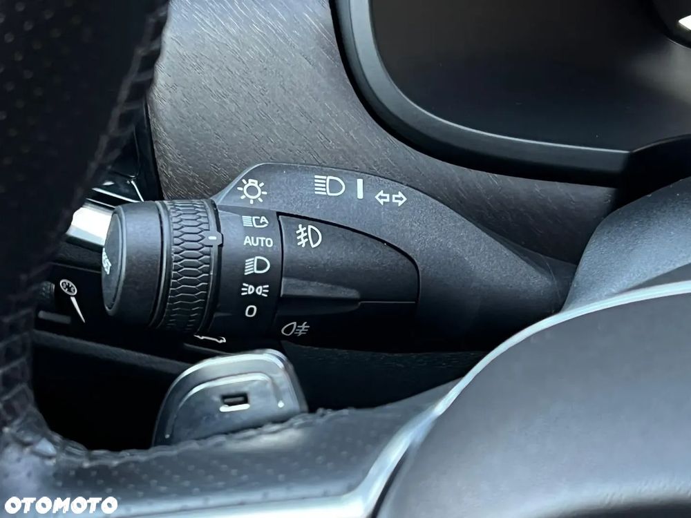 Volvo V90 Cross Country - 21